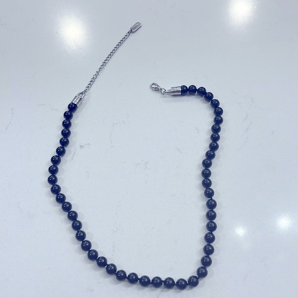 KISSAKA Vintage Black Faux Pearl Necklace - Picture 3 of 7